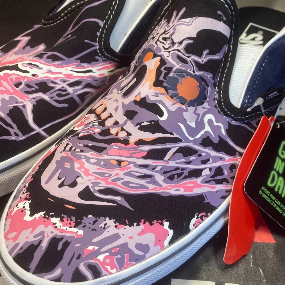 Vans Men's 4.5/Women's 6 Slip On Zap Glow In Dark Dress Blues/Black Skulls
